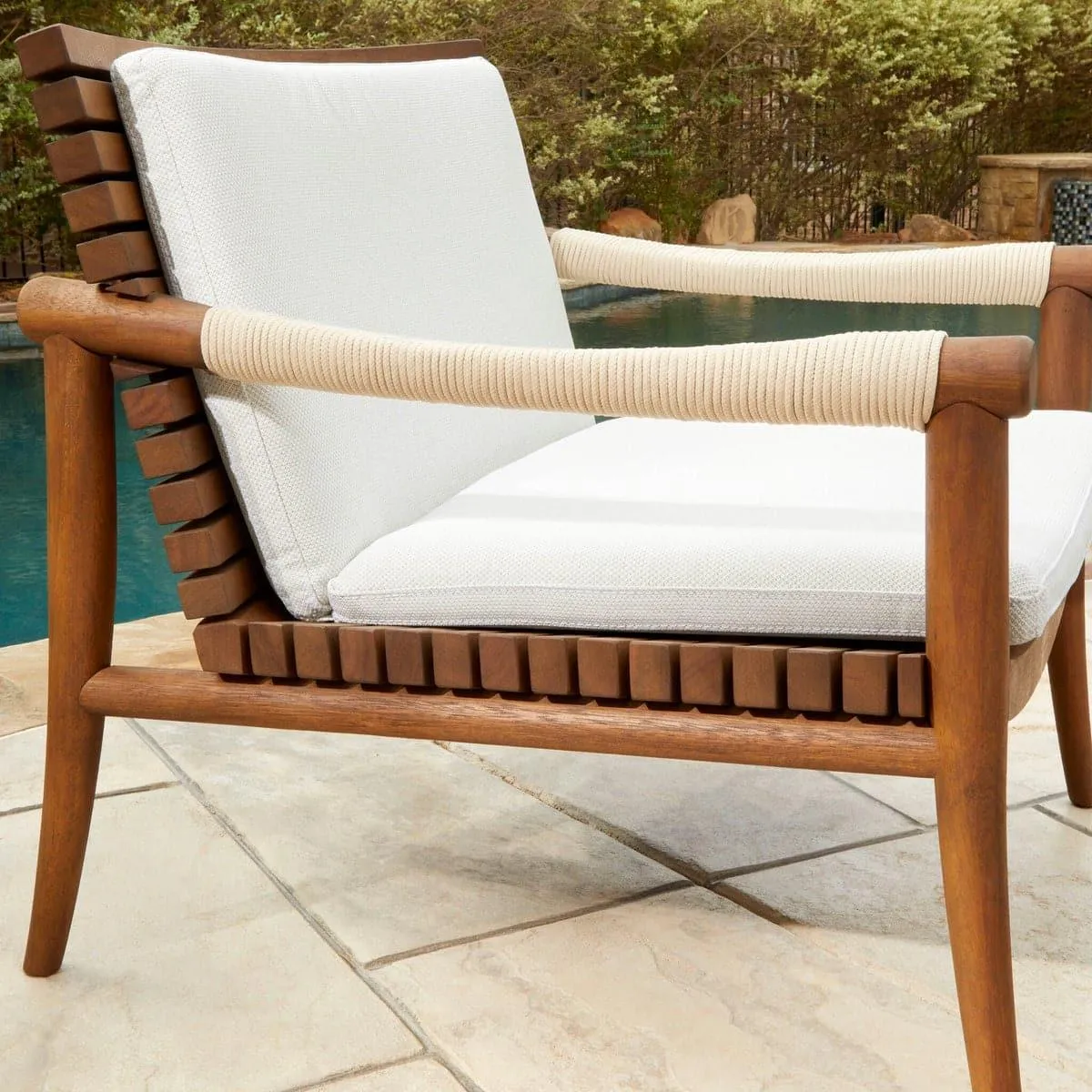 Acqua Chair - Off-White Geometric Weave