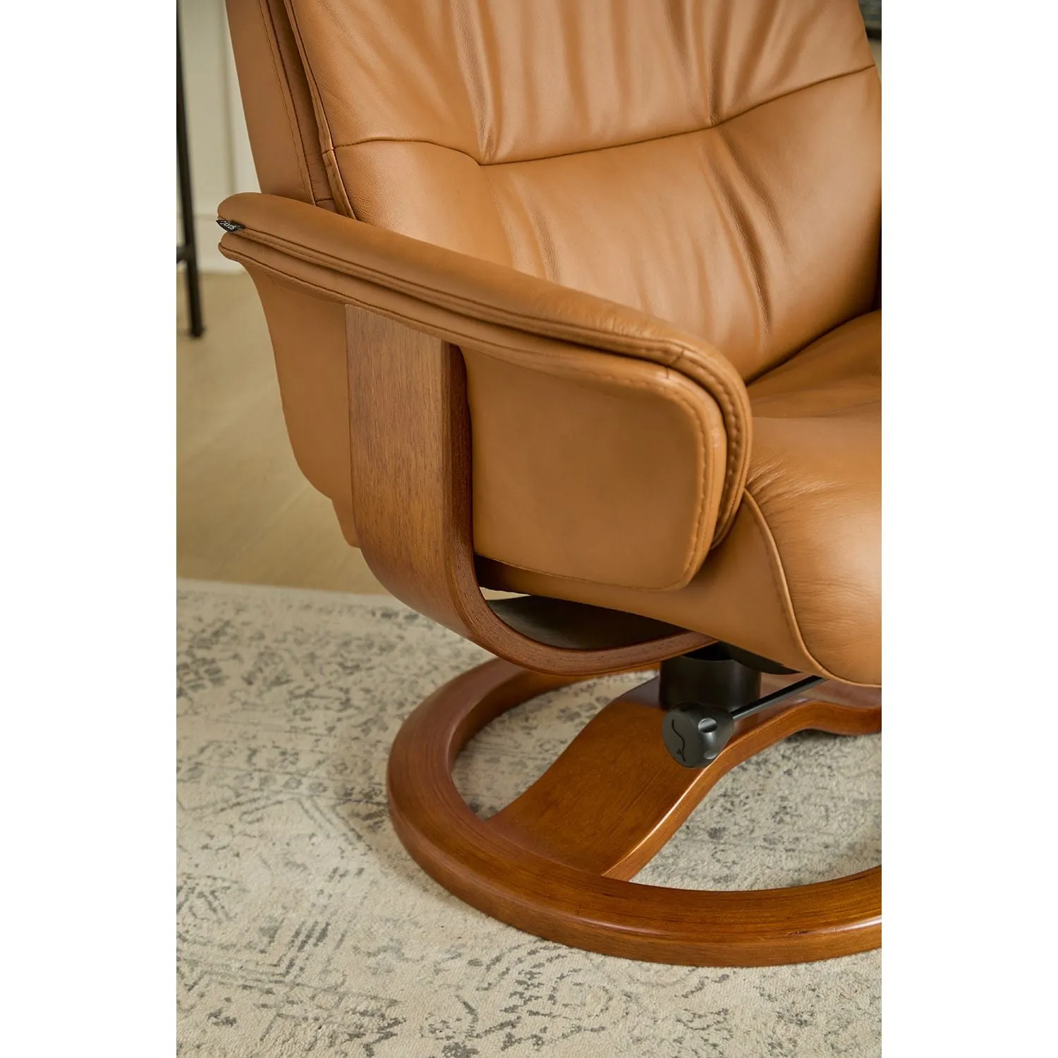 Anne R Recliner with Footstool