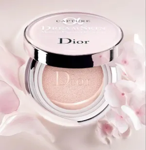 Dior Capture Dreamskin Moist & Perfect Cushion SPF50 - pa   