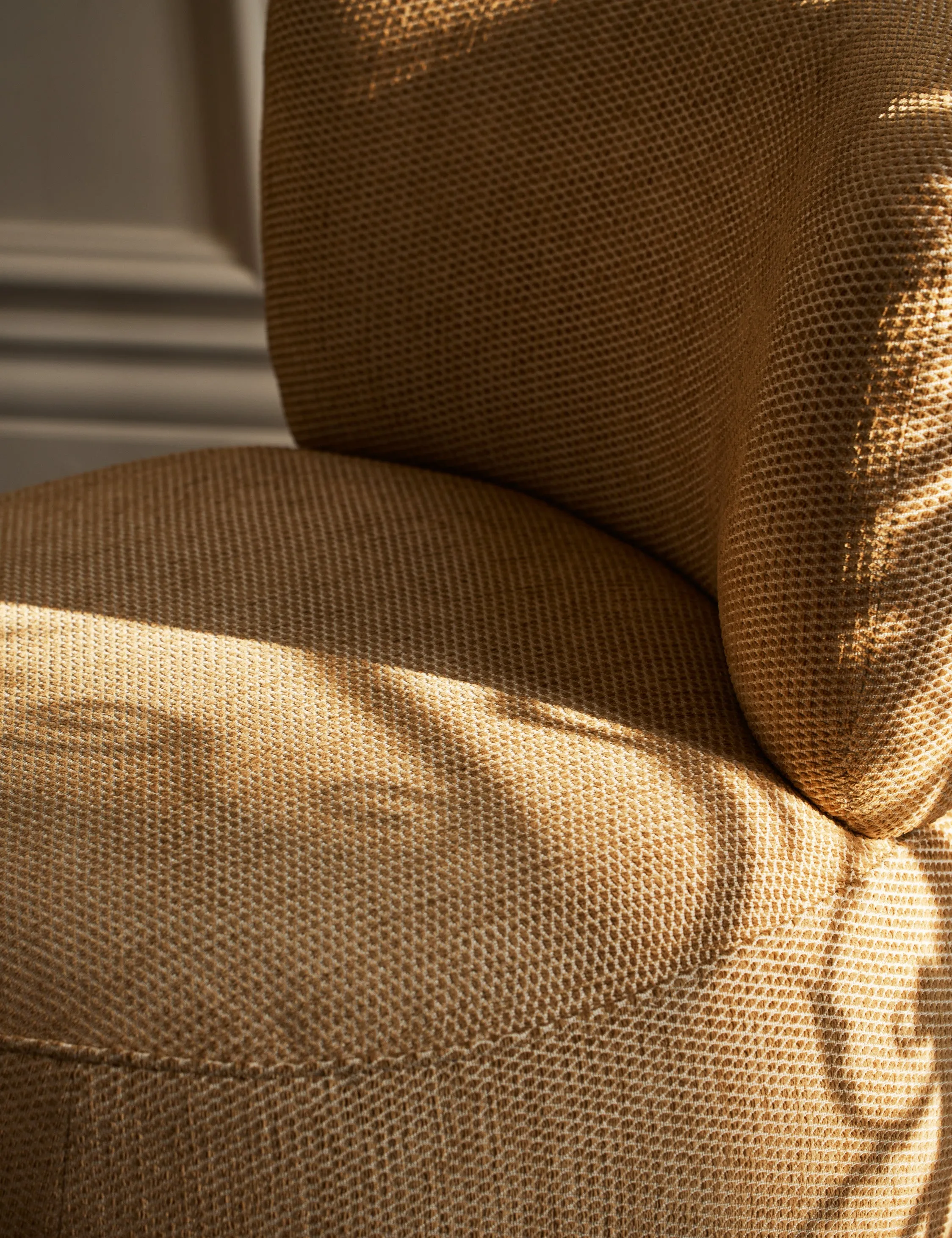 Dolores Swivel Chair