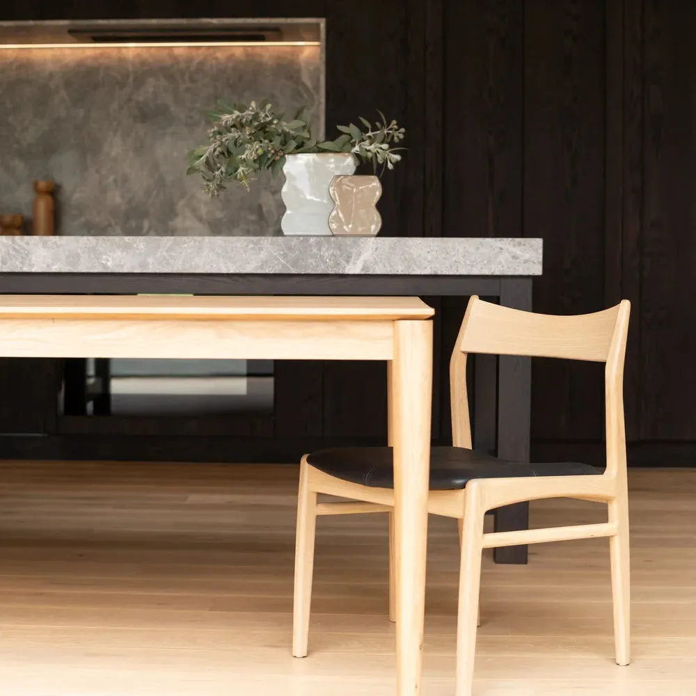 Eclipse Dining Chair - Oak / Black Leather