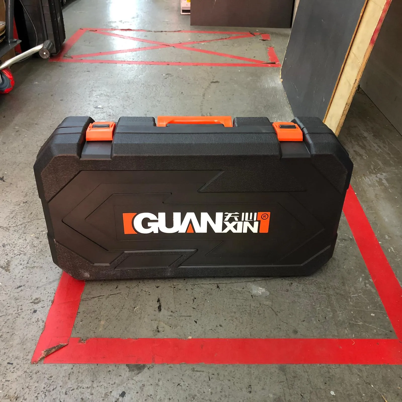 Guan Xin 40V Cordless Pressure Washer with 5m Hose | Model : HPW-GX005 (Discontinued)
